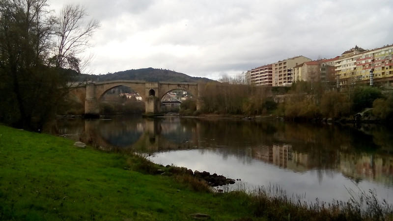 Rio Miño and the Ponte Romana