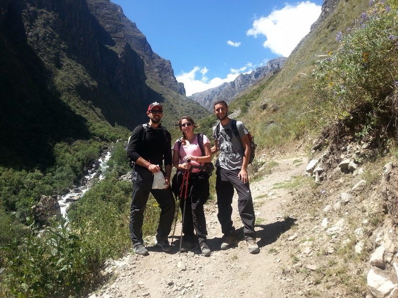 Huaraz (Santa Cruz Trek) - Aya, Daniel and Andrej are ready to start