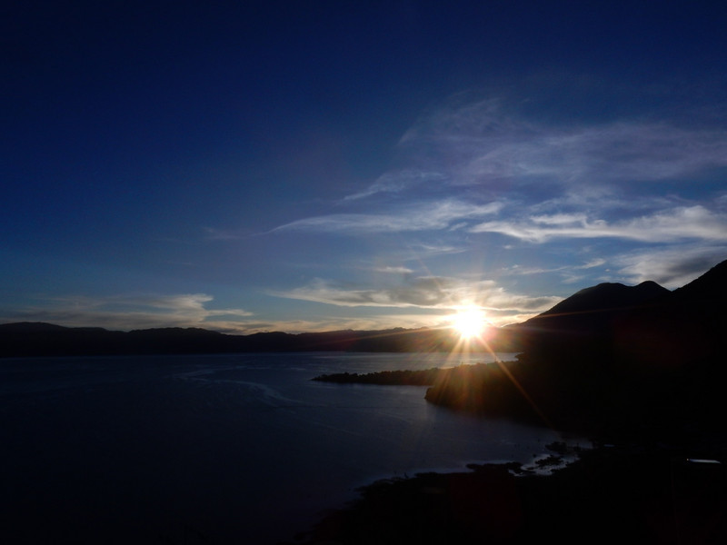 Sonnenaufgang am Atitlan See