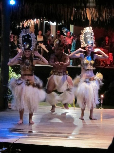 Raro - Islander Show