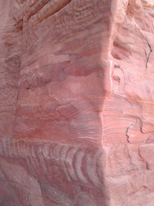 Highlighting how beautiful the sandstone colours are 