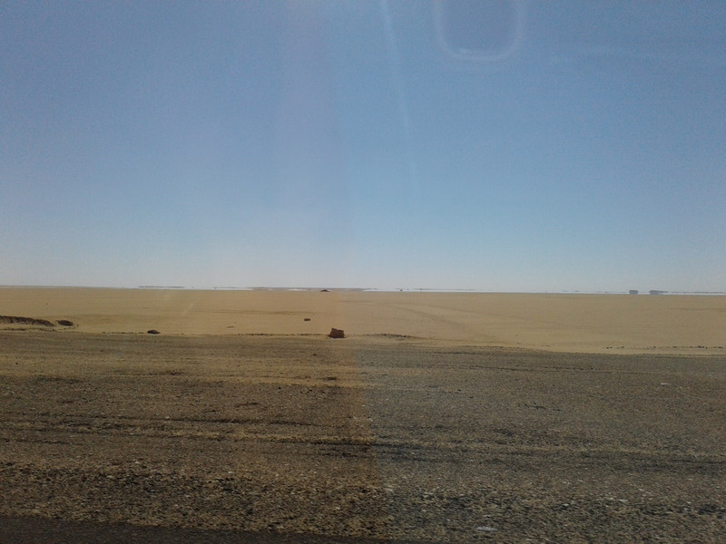 A Sahara mirage spanning whole horizon
