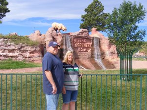mom and dad at bear country