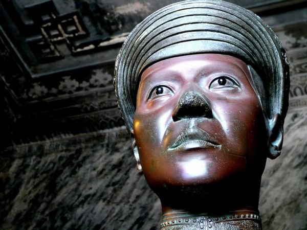 King Khai Ding brass statue