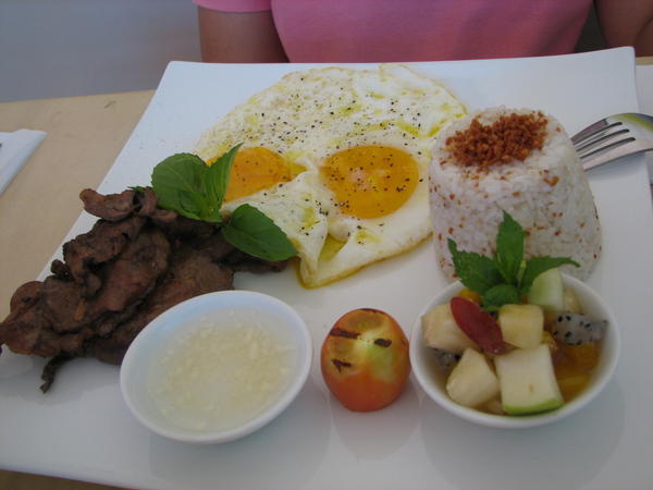 A traditional Filipino breakfast