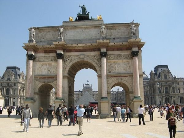 The Louvre Musuem is just behind the Arch!
