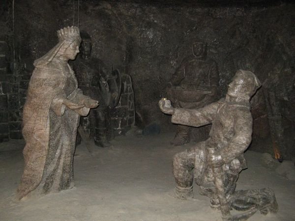 Lots of statues carved from Salt in the Mine