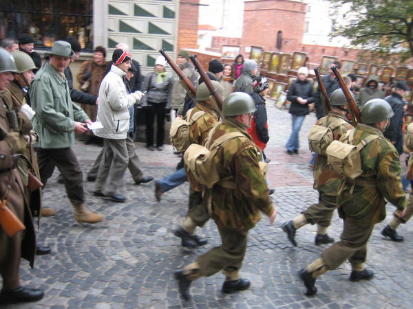 World War One soldiers march on Warsaw