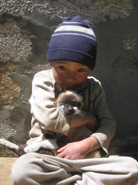 Nino Sherpa  con Mascota