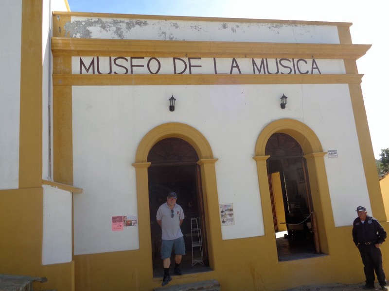 Music museum Puente El Truinfo