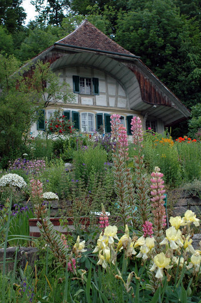 Farm chalet with cottage garden
