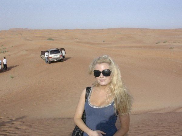 Annie in the desert