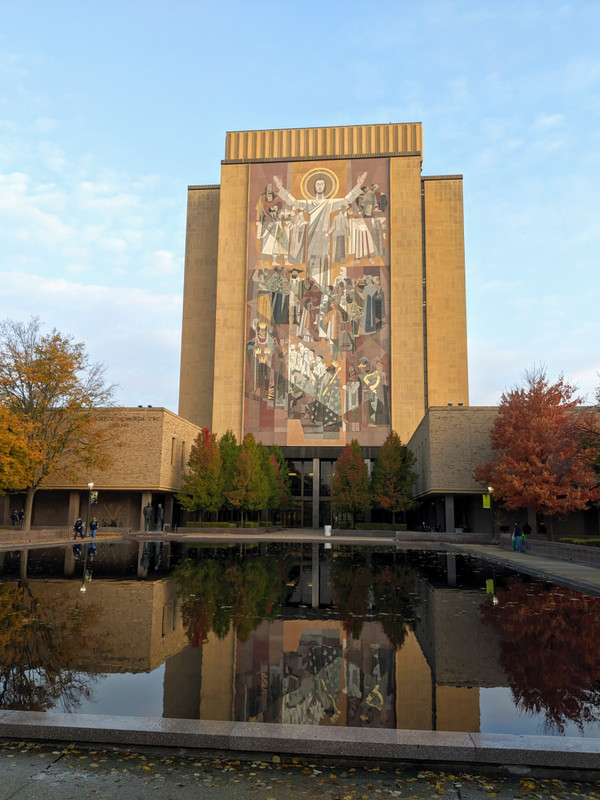 Hesburgh Library: Touchdown Jesus and the reflecting pool