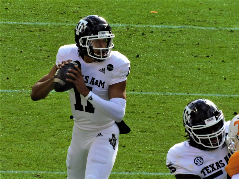 Kellen Mond looks for an open receiver (and likely finds one)