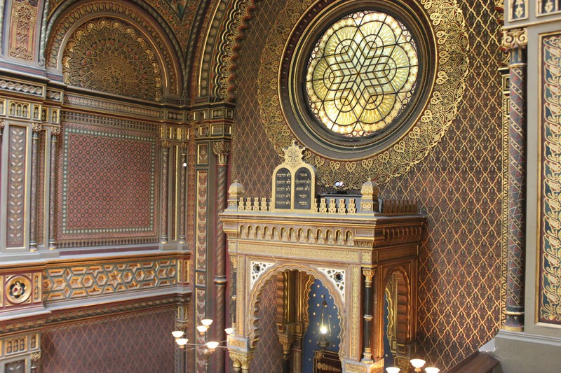 Main part of the Spanish Synagogue