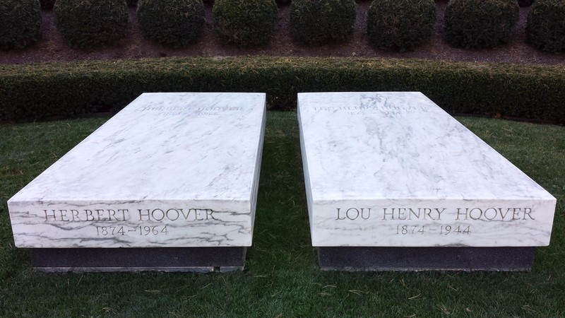 Graves of President Hoover and his wife, Lou