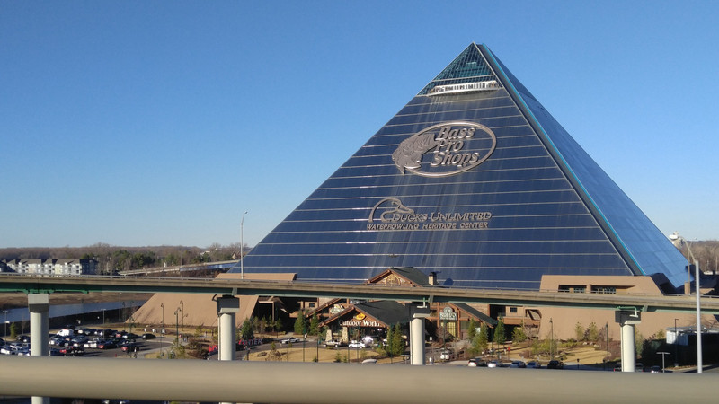 Tourist Trap pyramid in Memphis