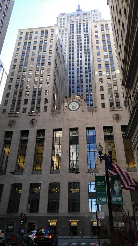 Exterior of the Chicago Board of Trade - Ceres is at the top