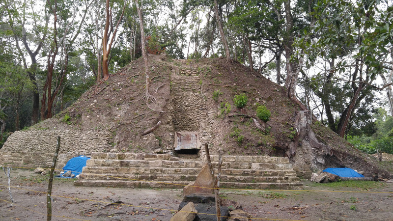 One of the first pyramids you come to in Xunantunich is in a sorry state