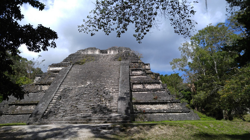 Scalable Maya pyramid at Tikal