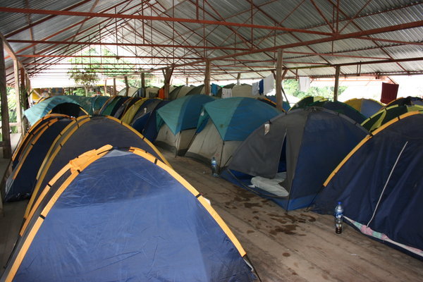 J´s tent village
