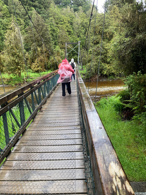 Swing bridge at Lake Matheson