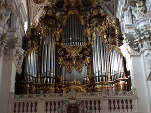 organ in St Stephen