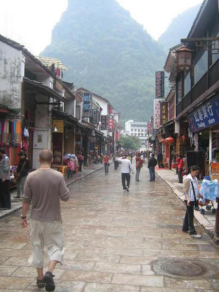 one of the two mainstreets in Yangshuo