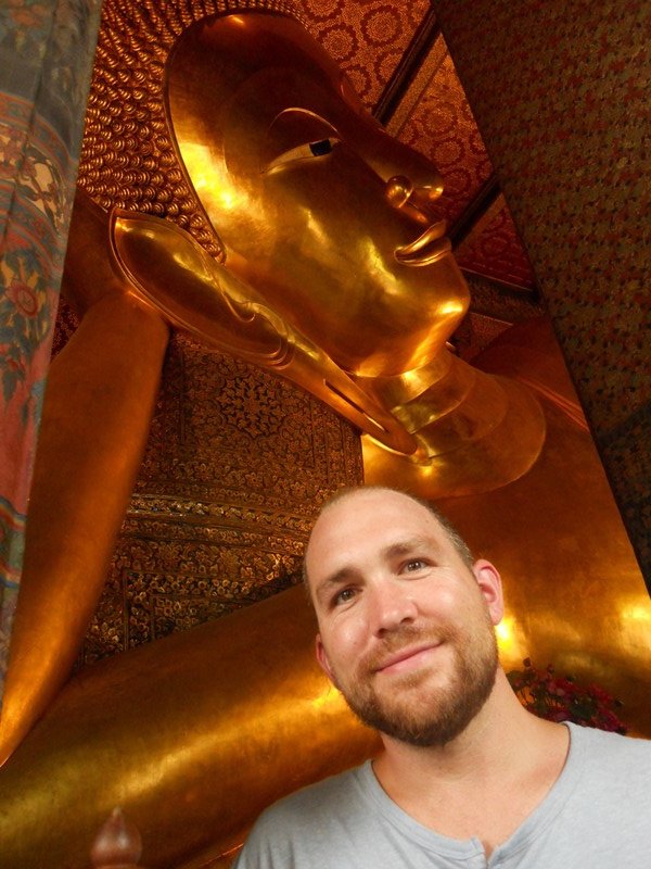Nick and the big reclining Buddha at Wat Po