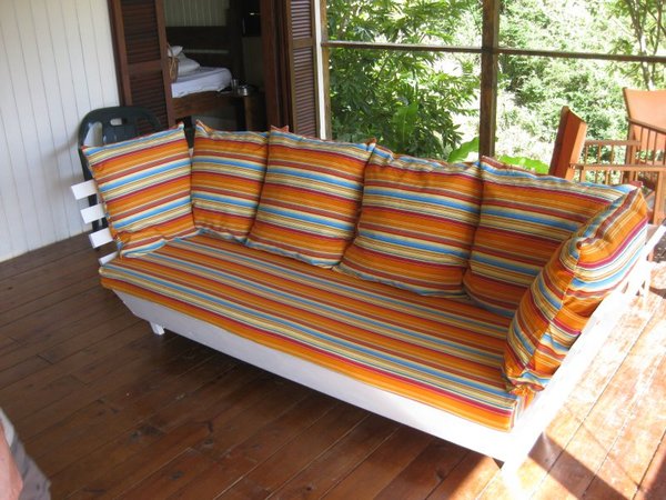 The completed seat - look at the way those stripes line up Tom!