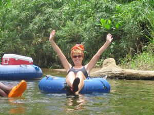 Sue and Patricia come to stay - river tubing on the Pagua river (6)