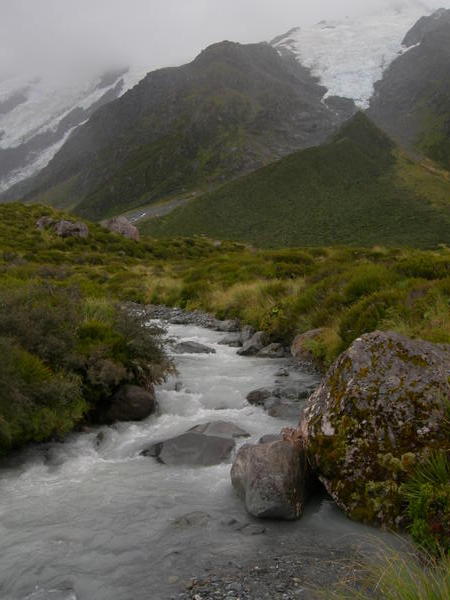 A view from the Hooker Valley Hut