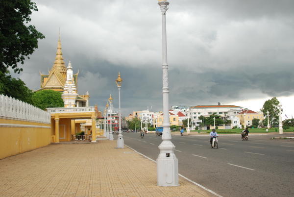 Storm brewing over Phnom Pehn
