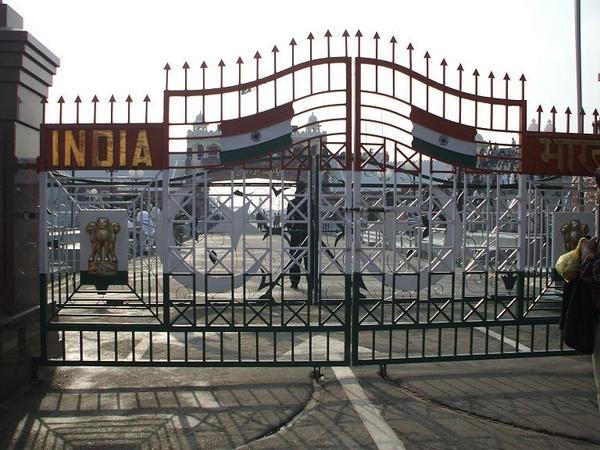 Border gates
