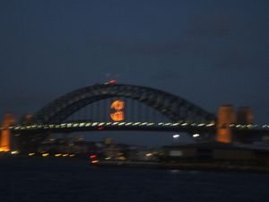 harbour bridge at night