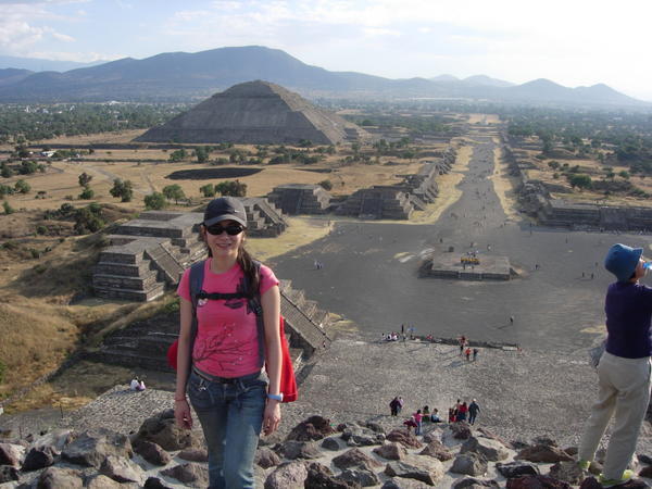 Another picture of Avenue of the Dead and Pyramid of the Sun