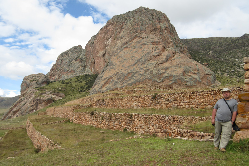 Site Inca comme nombreux dans le paysage