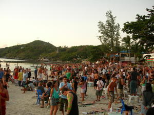 Full Moon Party 8 - the morning after