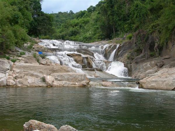 waterfall outside Nha Trang (2)