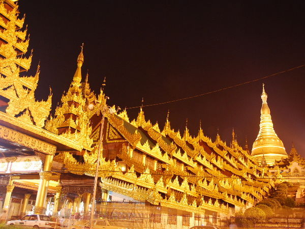 Shwedagon Paya 1