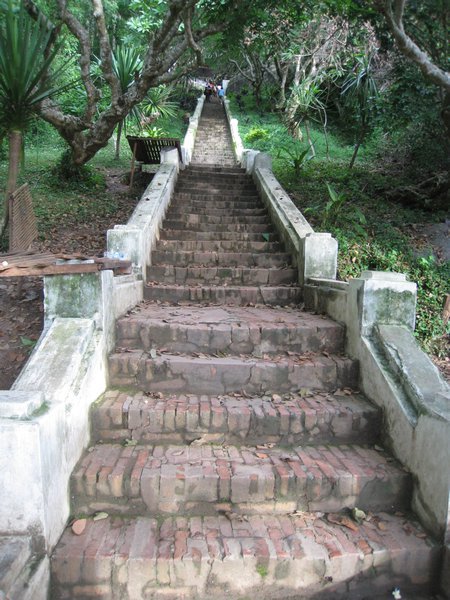 Steps to Phousi Wat