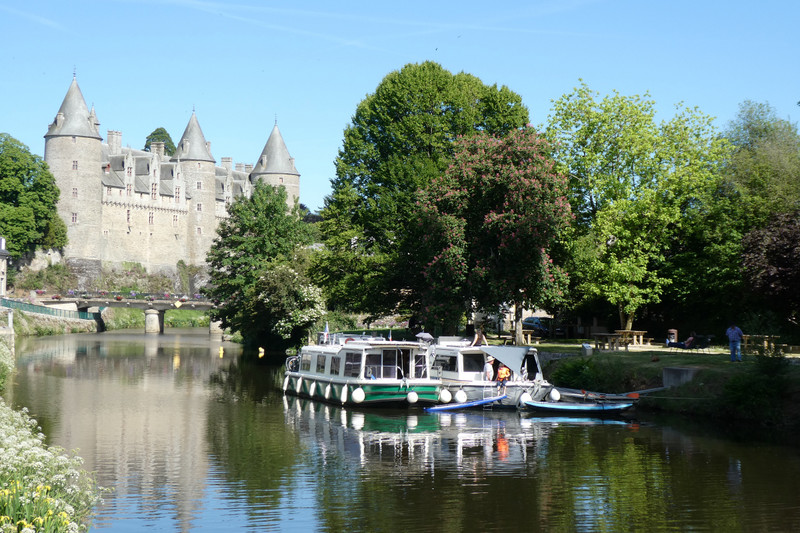 The River Oust at Josselin