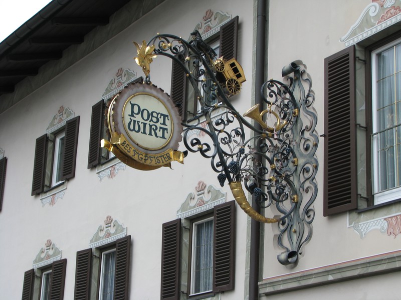 Tyrolean Sign