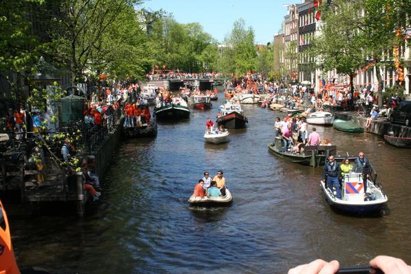 Queensday Crowds