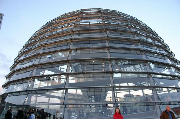 Glass thing on the Reichstag