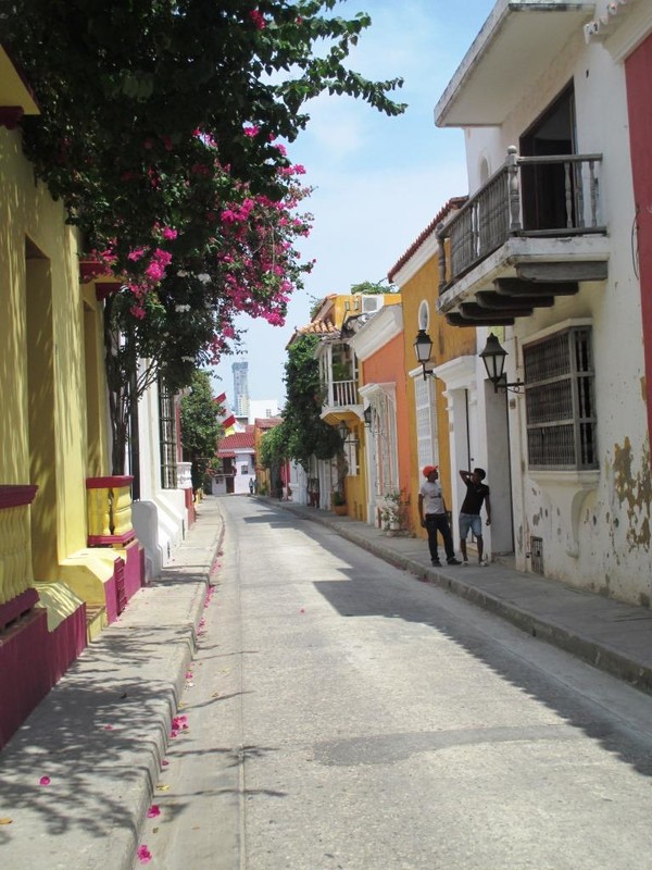 Streets of Cartagena 1