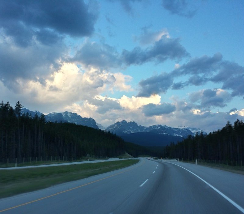 Early morning drive Icefields Parkway