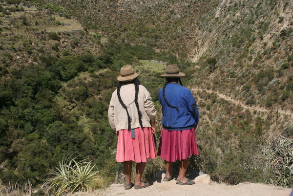 Water sellers on the Inca Trail