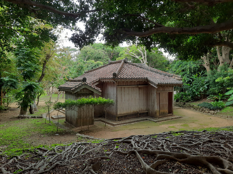 A Gatehouse for Shikina-en Palace, Naha