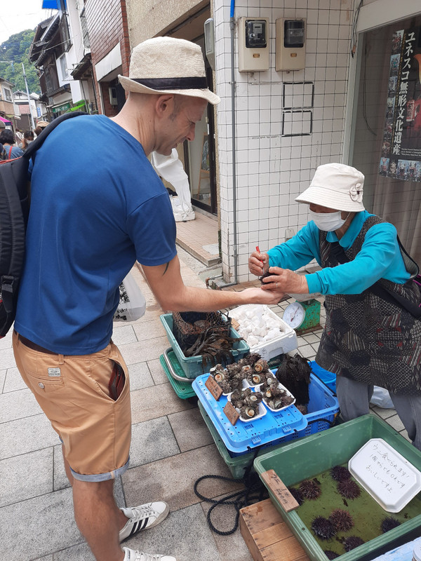 Extremely fresh (alive!) and extremely delicious sea urchin at Yobuko Morning Market